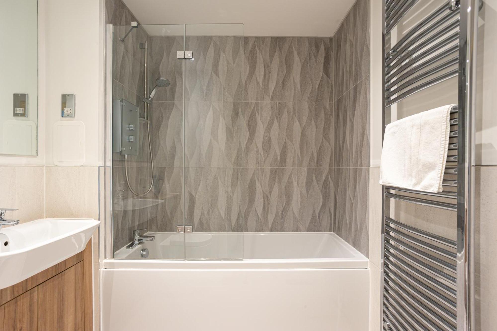 Comfy 2 Bedroom Apartment Near Edinburgh City Centre Экстерьер фото