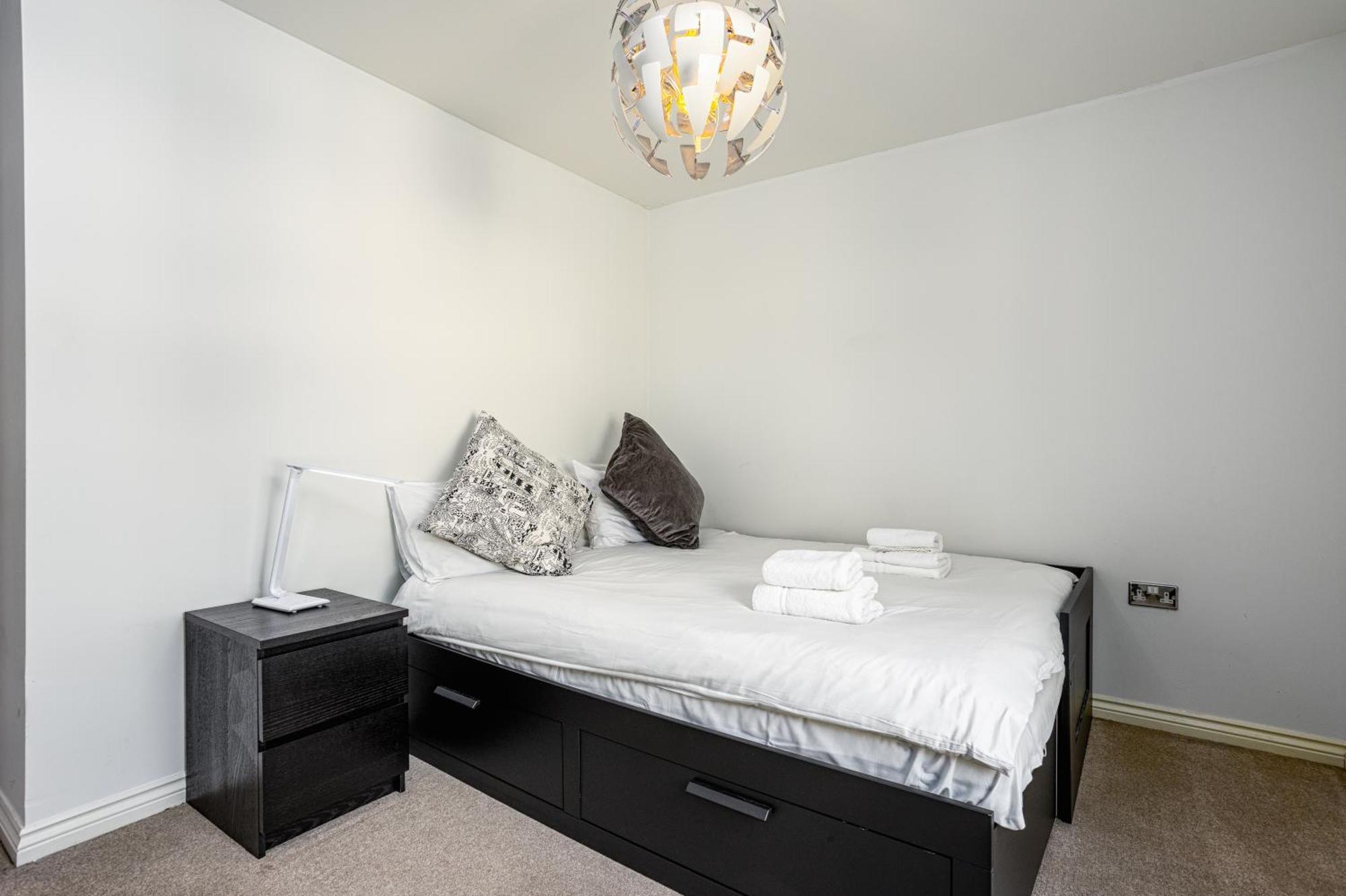 Comfy 2 Bedroom Apartment Near Edinburgh City Centre Экстерьер фото